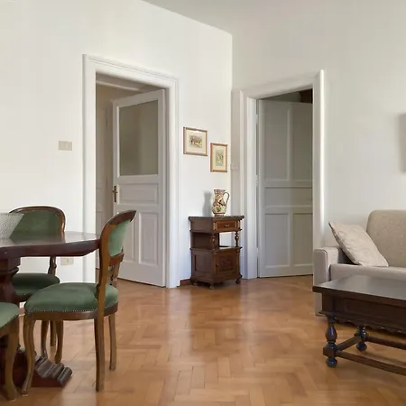 Gli Acquerelli טריאסטה